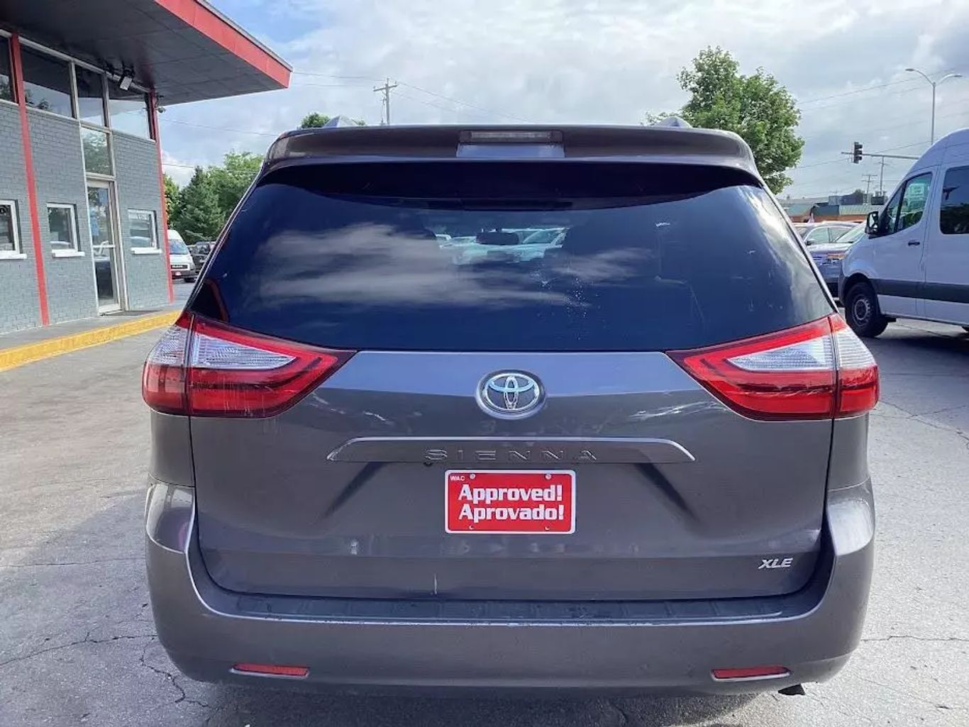 2015 Toyota Sienna - Image 9
