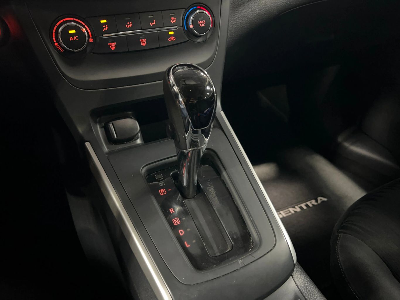2016 NISSAN SENTRA SEDAN 4-CYL, 1.8 LITER SV SEDAN 4D