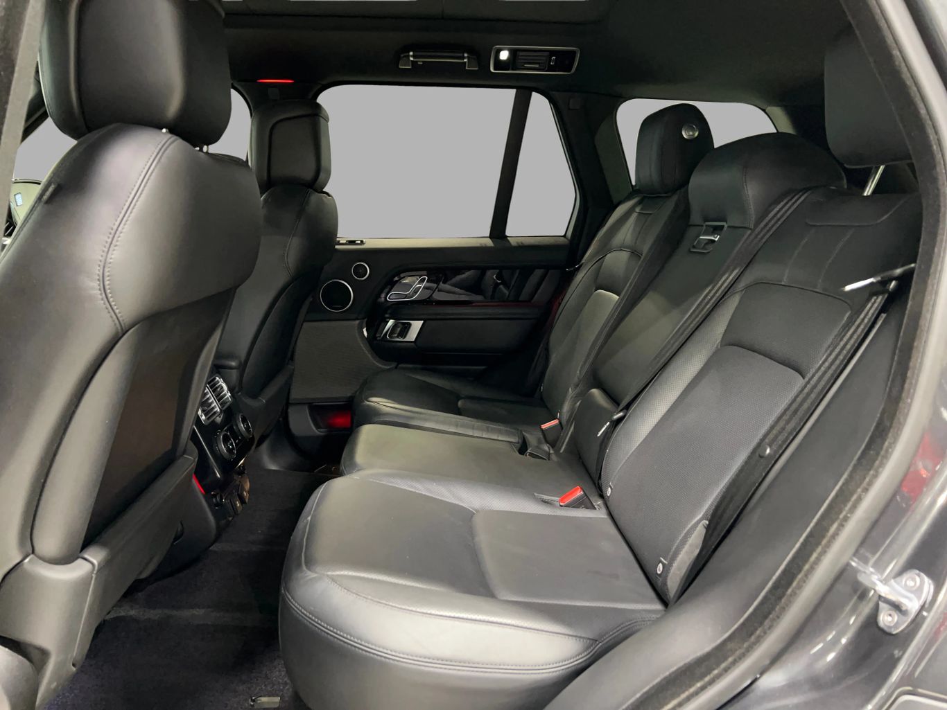 2019 LAND ROVER RANGE ROVER SUV V8, SUPERCHARGED, 5.0 LITER SUPERCHARGED SPORT UTILITY 4D