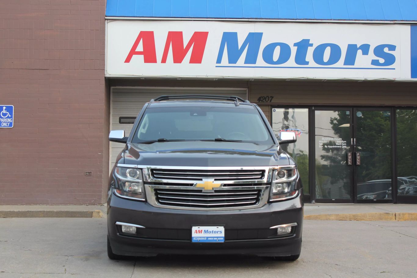 2017 Chevrolet Suburban Premier Sport Utility 4d - Image 2