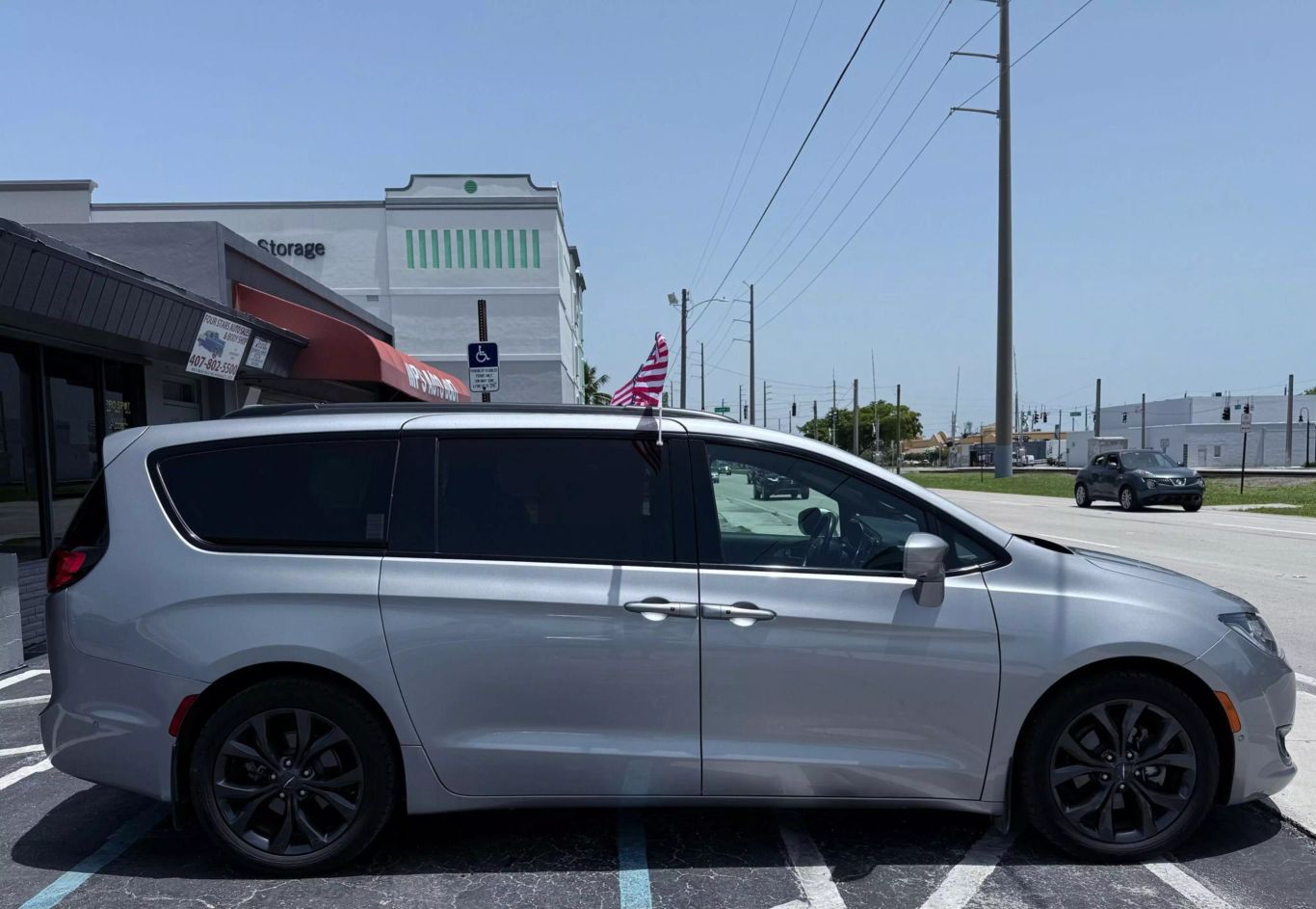 2019 CHRYSLER PACIFICA VAN V6, 3.6 LITER TOURING L PLUS MINIVAN 4D