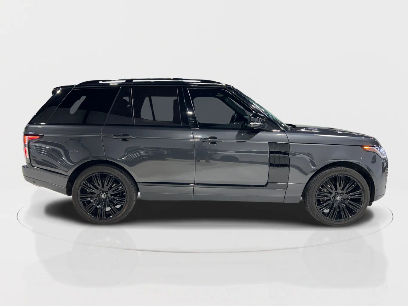 2019 LAND ROVER RANGE ROVER SUV V8, SUPERCHARGED, 5.0 LITER SUPERCHARGED SPORT UTILITY 4D