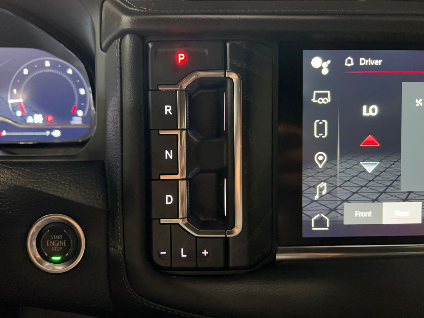 2024 GMC YUKON SUV V8, ECOTEC3, 6.2 LITER DENALI SPORT UTILITY 4D
