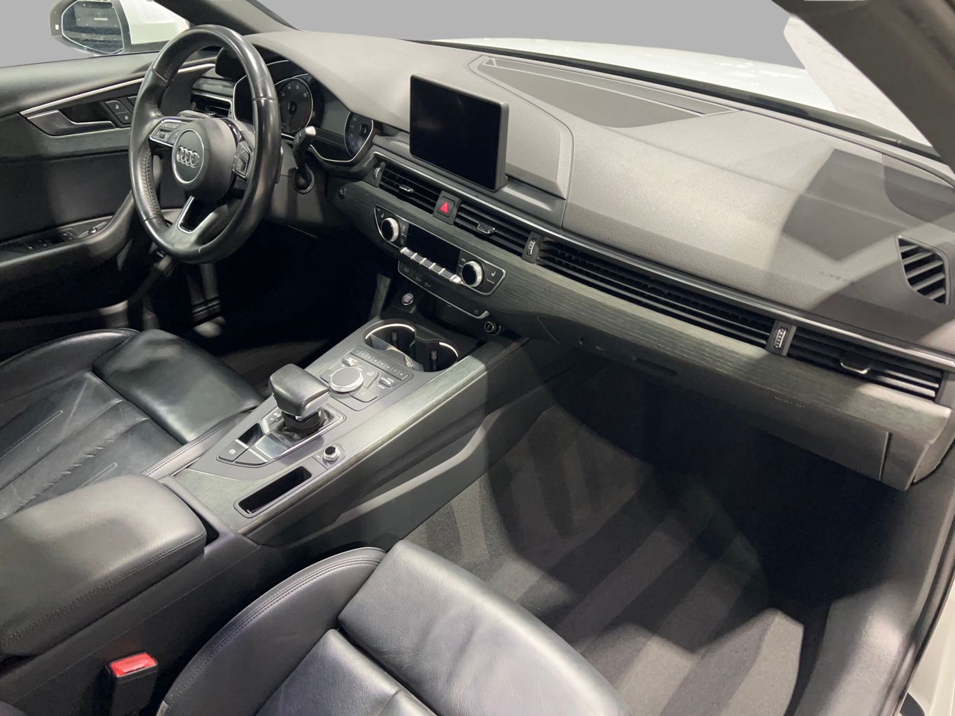2018 AUDI A4 SEDAN 4-CYL, TURBO, 2.0 LITER ULTRA PREMIUM SEDAN 4D