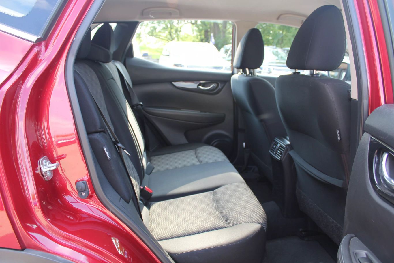 2021 Nissan Rogue Sport Sv Sport Utility 4d - Image 16