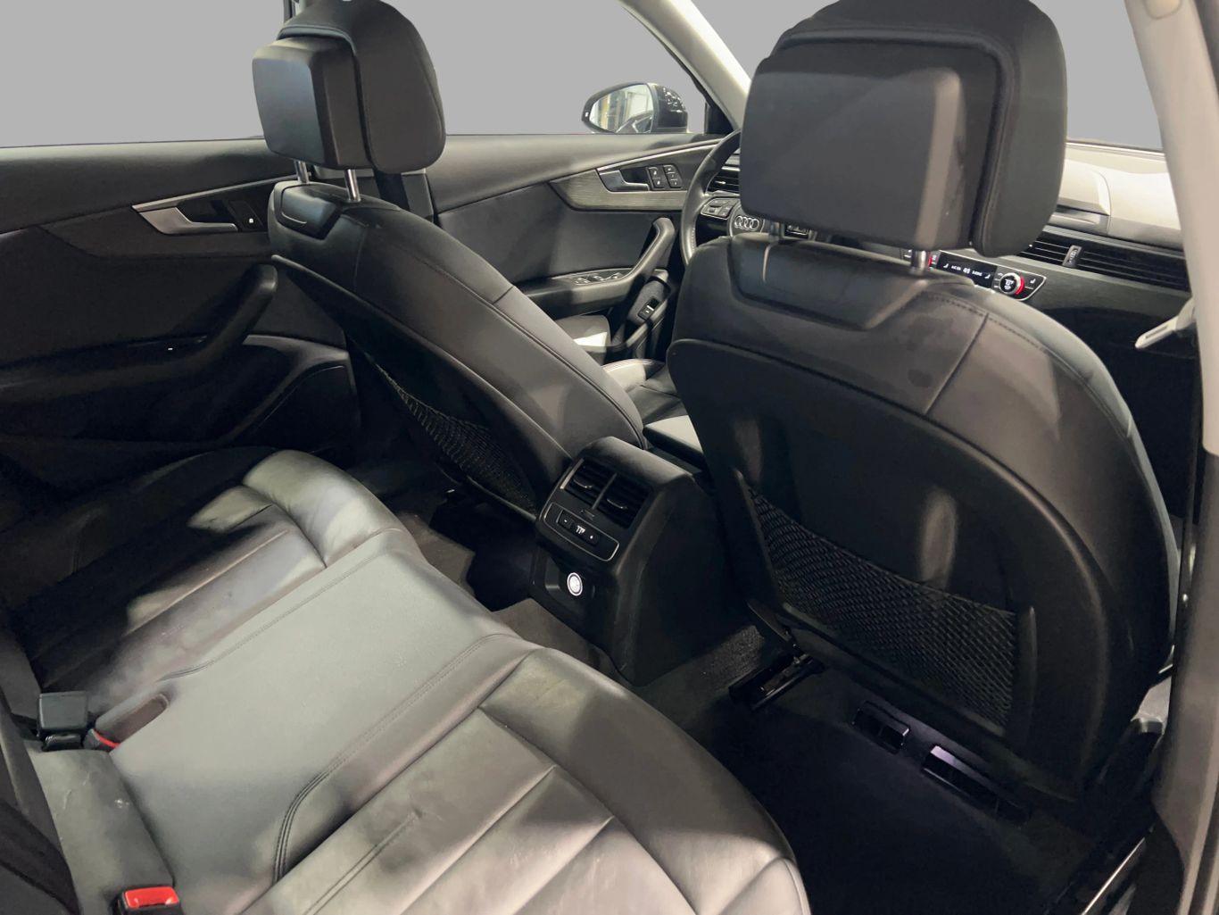 2018 AUDI A4 SEDAN 4-CYL, TURBO, 2.0 LITER ULTRA PREMIUM SEDAN 4D