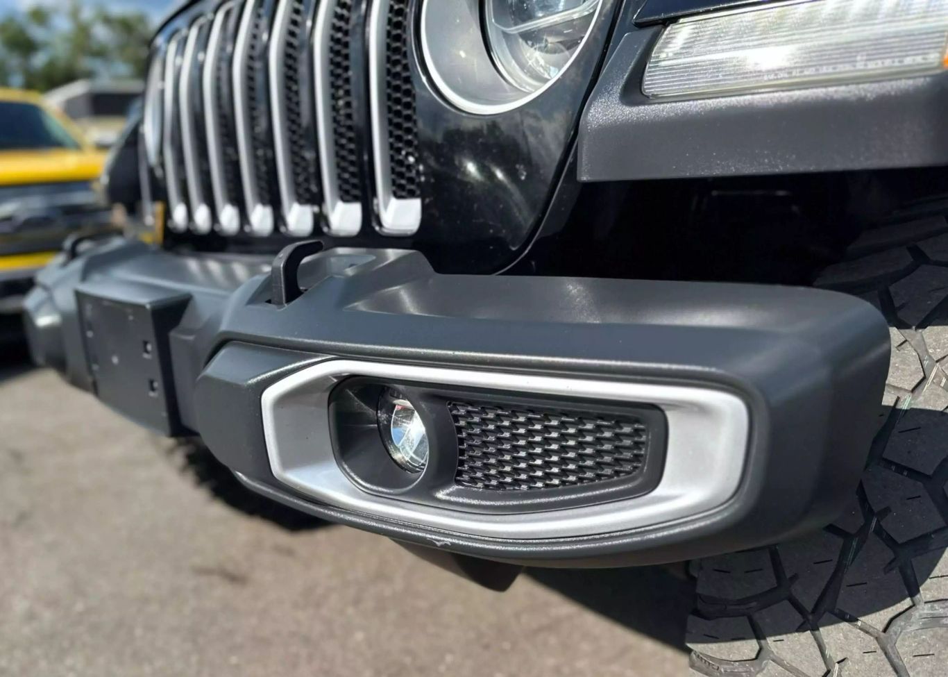 2018 JEEP WRANGLER UNLIMITED SUV 4-CYL, TURBO, 2.0 LITER ALL NEW SAHARA SPORT UTILITY 4D - Tampa Motor Cars