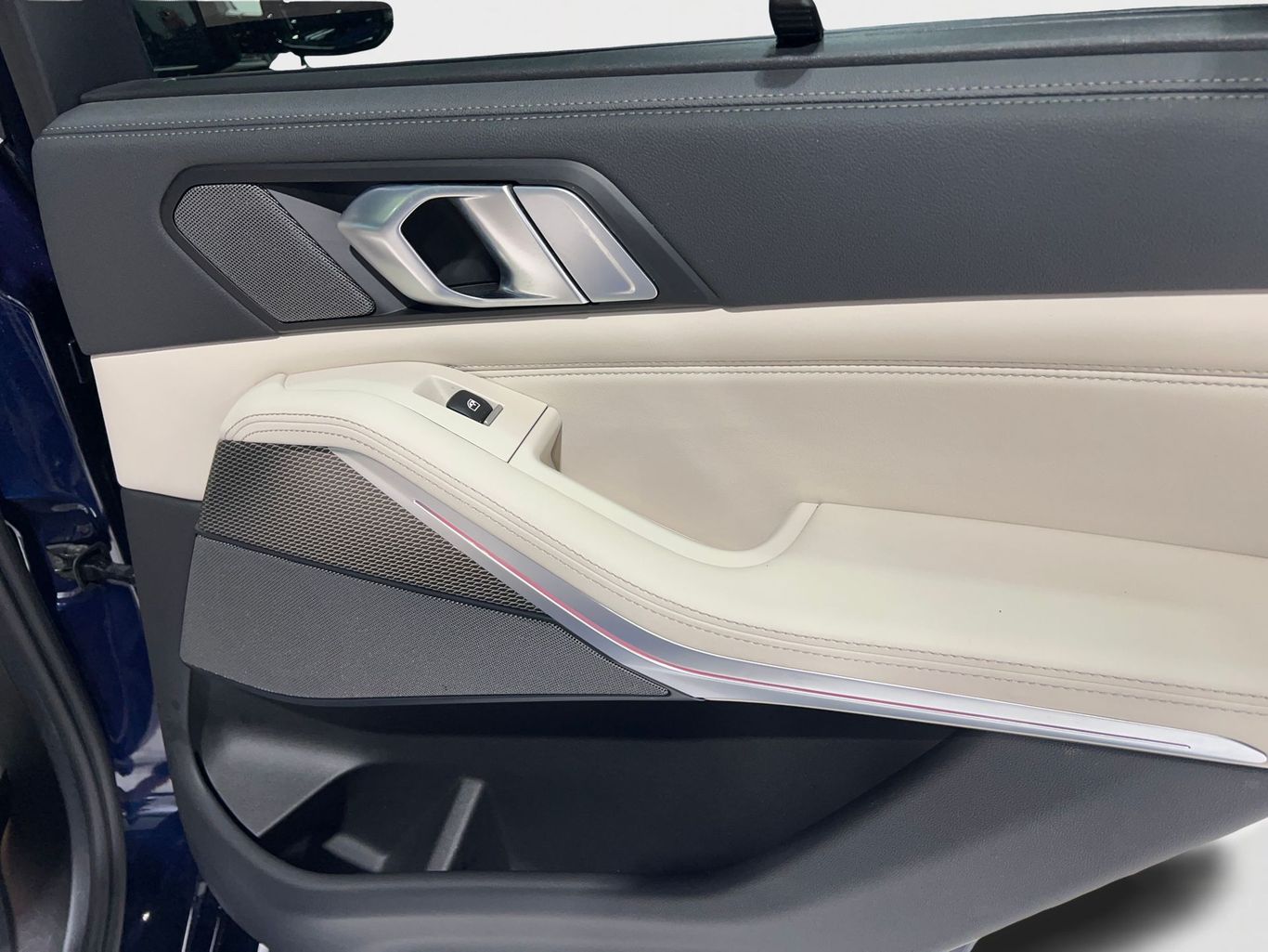 2022 BMW X5 SUV V8, TWIN TURBO, 4.4 LITER M50I SPORT UTILITY 4D
