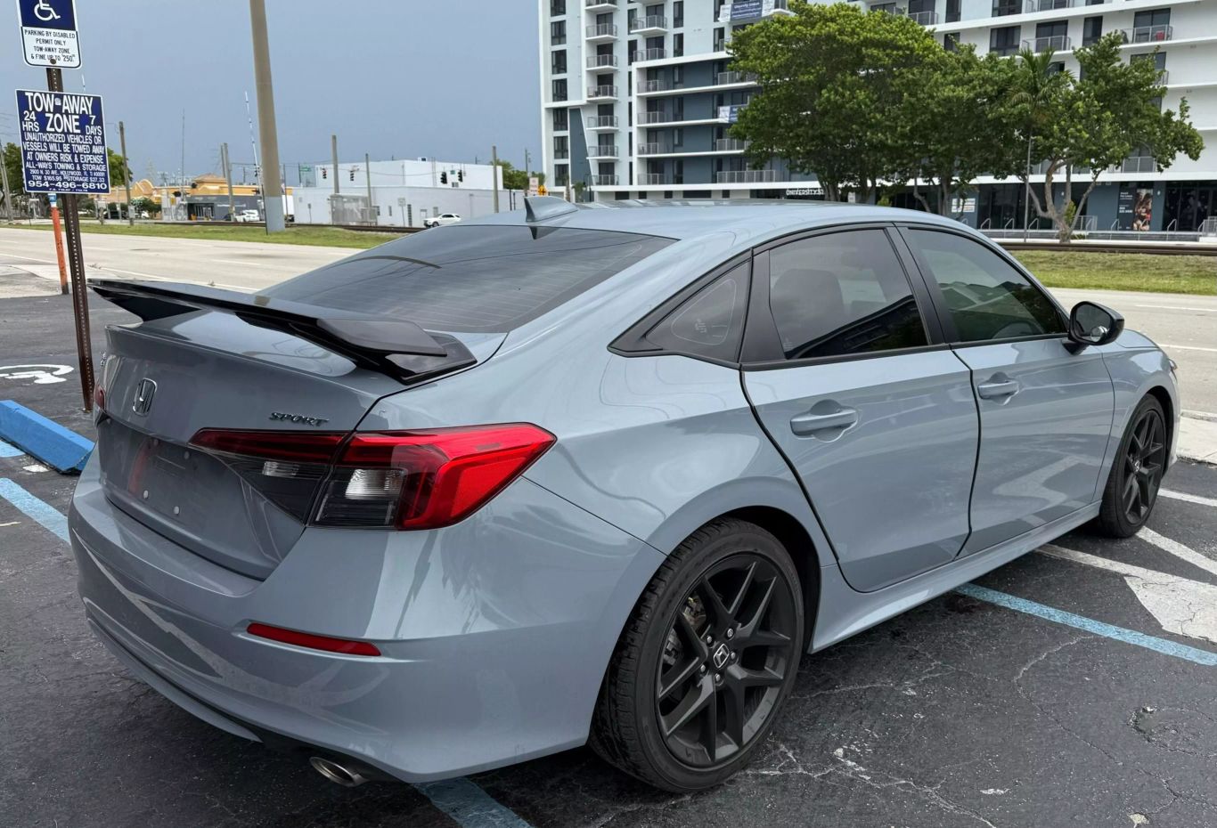 2024 HONDA CIVIC SEDAN 4-CYL, I-VTEC, 2.0 LITER SPORT SEDAN 4D