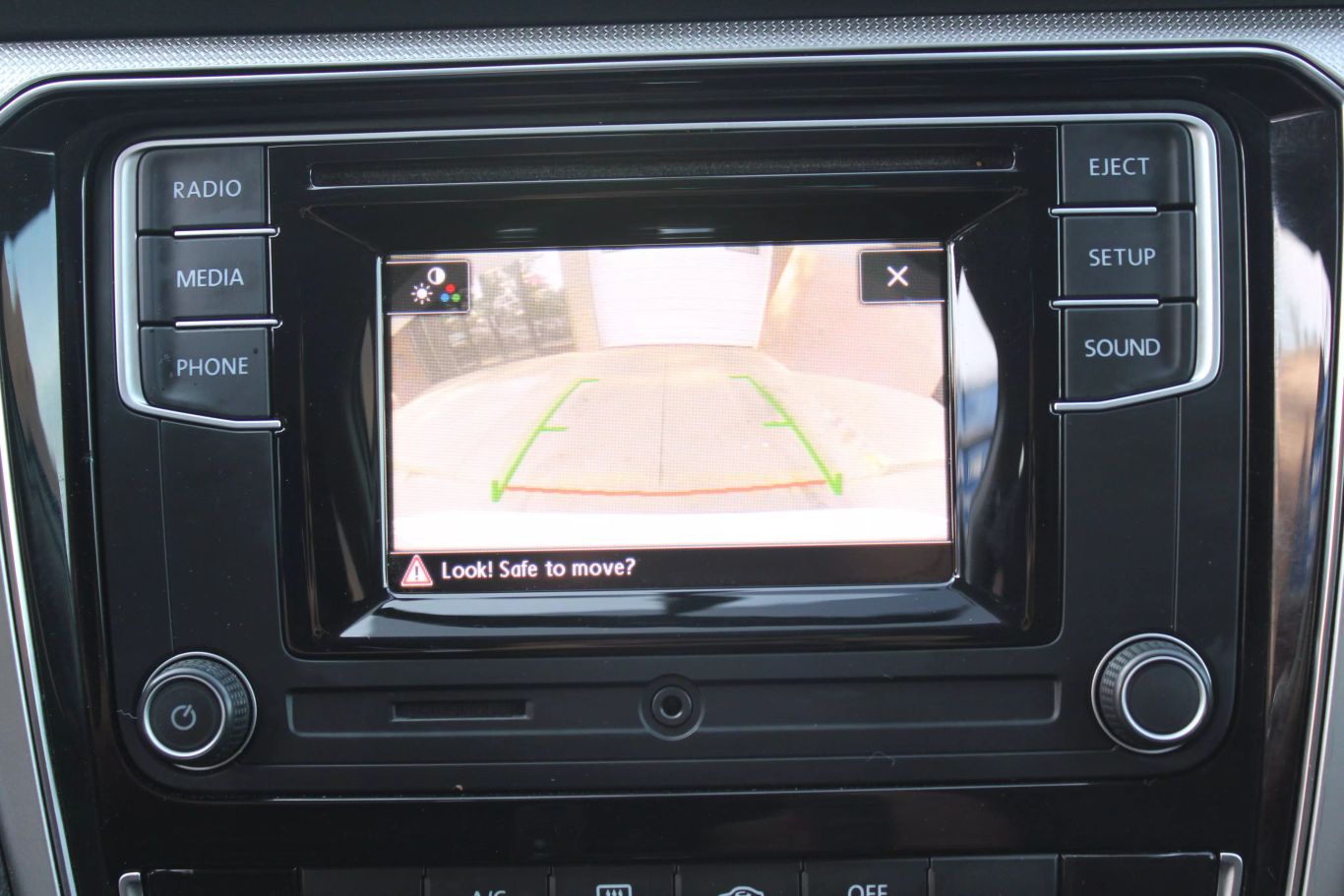 2018 Volkswagen Passat 2.0t R-line Sedan 4d - Image 20