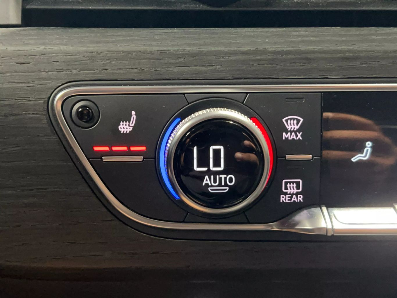 2018 AUDI A4 SEDAN 4-CYL, TURBO, 2.0 LITER ULTRA PREMIUM SEDAN 4D