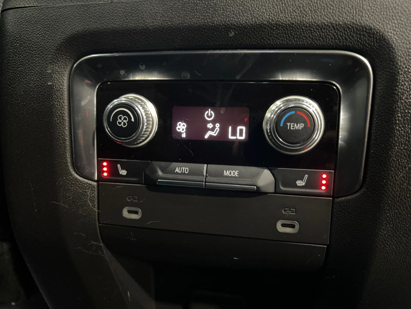 2024 GMC YUKON SUV V8, ECOTEC3, 6.2 LITER DENALI SPORT UTILITY 4D