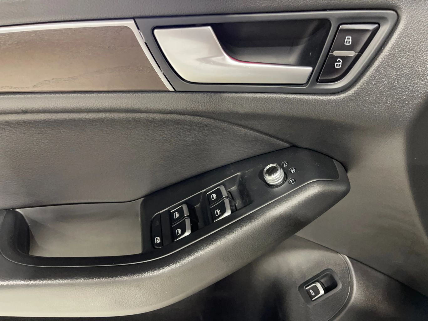 2015 AUDI Q5 SUV 4-CYL, TURBO, 2.0 LITER 2.0T PREMIUM SPORT UTILITY 4D