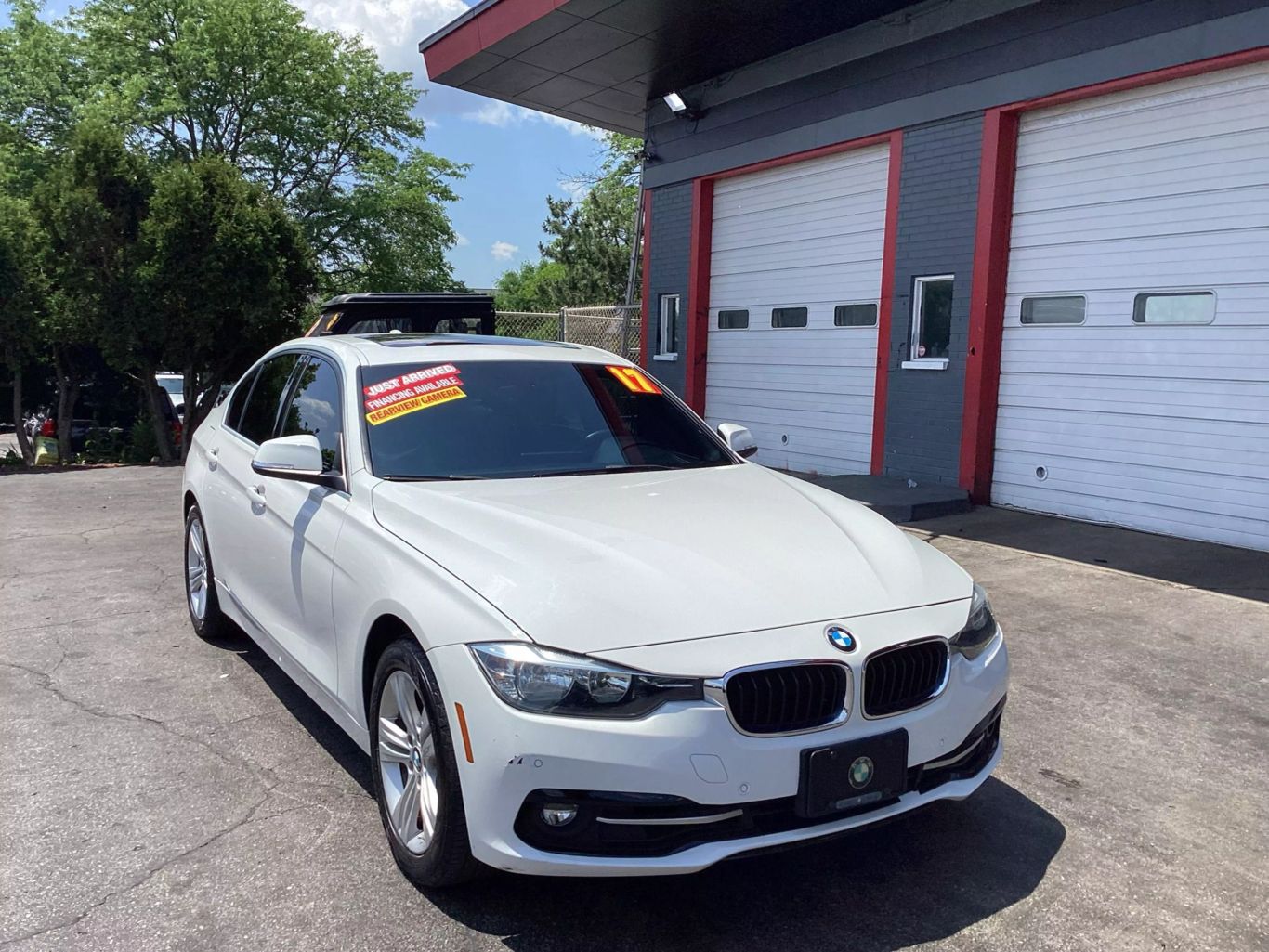 2017 Bmw 3 Series - Image 3