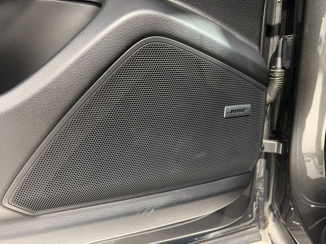 2021 PORSCHE CAYENNE SUV V6, TURBO, 3.0 LITER SPORT UTILITY 4D