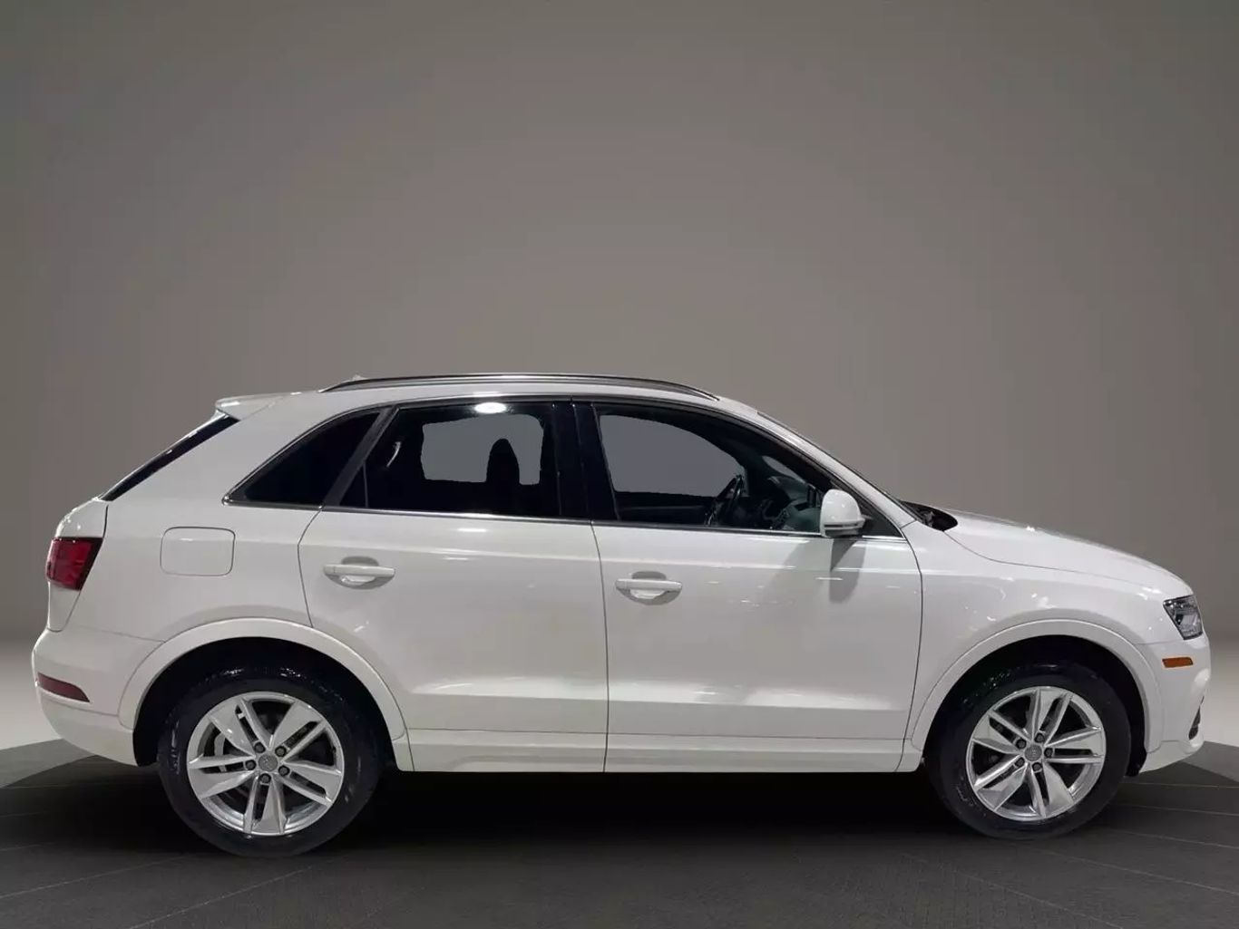 2017 AUDI Q3 SUV 4-CYL, TURBO, 2.0 LITER PREMIUM PLUS SPORT UTILITY 4D