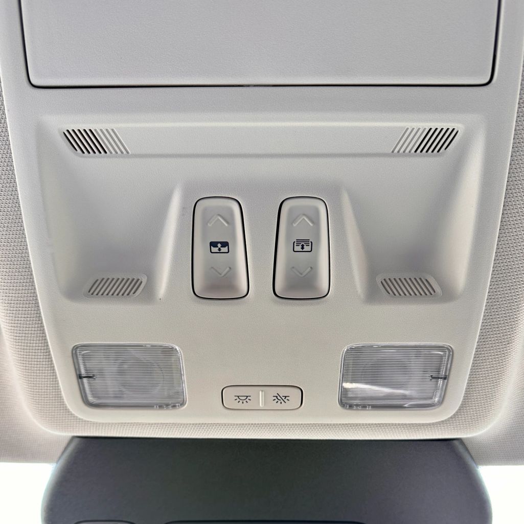 2022 FORD ESCAPE SUV 4-CYL, HYBRID, 2.5 LITER TITANIUM HYBRID SPORT UTILITY 4D