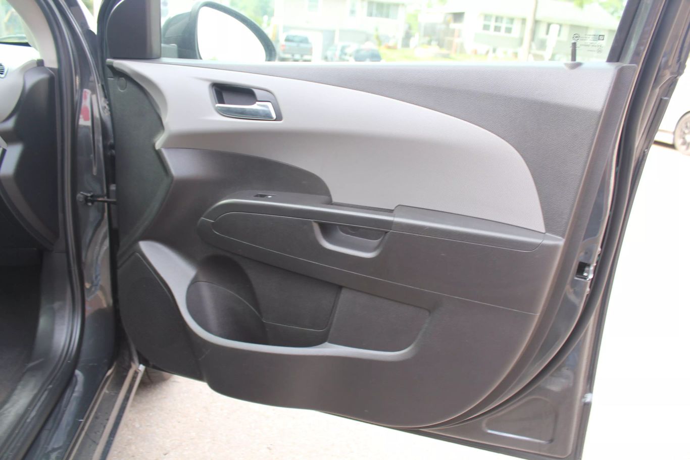 2014 Chevrolet Sonic Ltz Hatchback Sedan 4d - Image 19