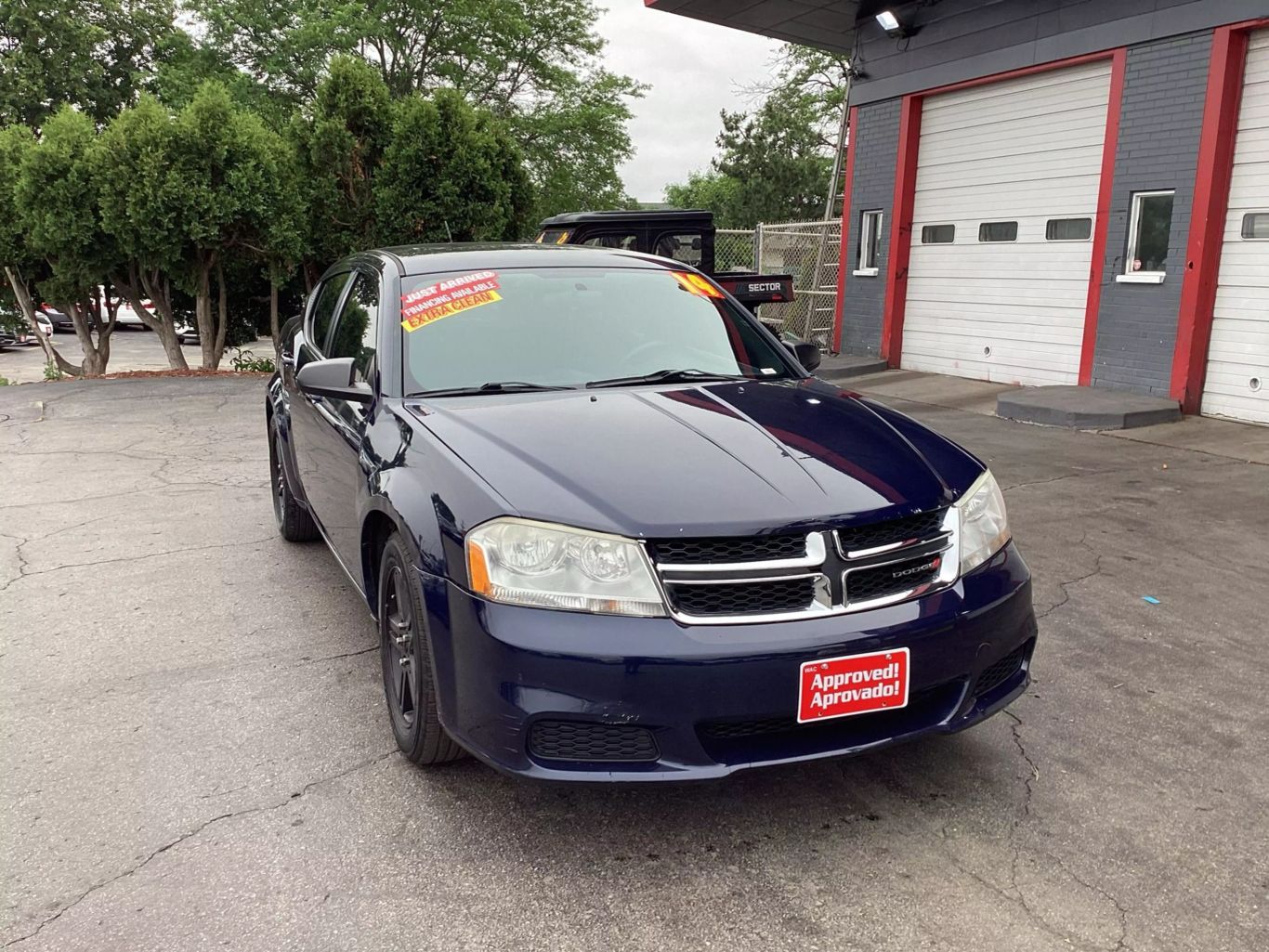 2014 Dodge Avenger - Image 3