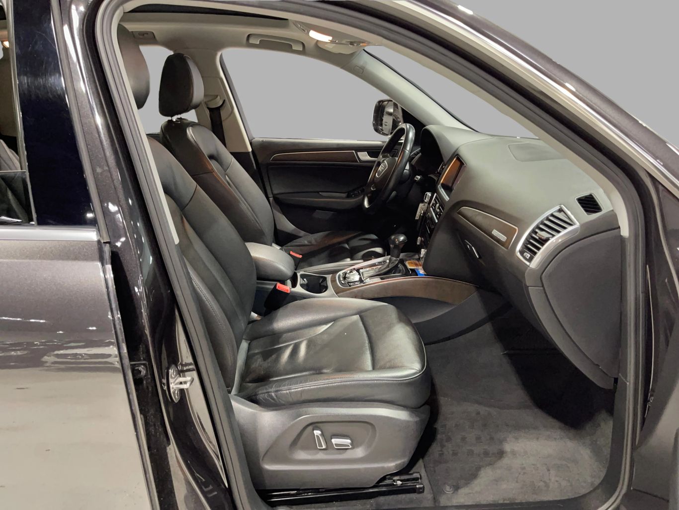 2015 AUDI Q5 SUV 4-CYL, TURBO, 2.0 LITER 2.0T PREMIUM SPORT UTILITY 4D