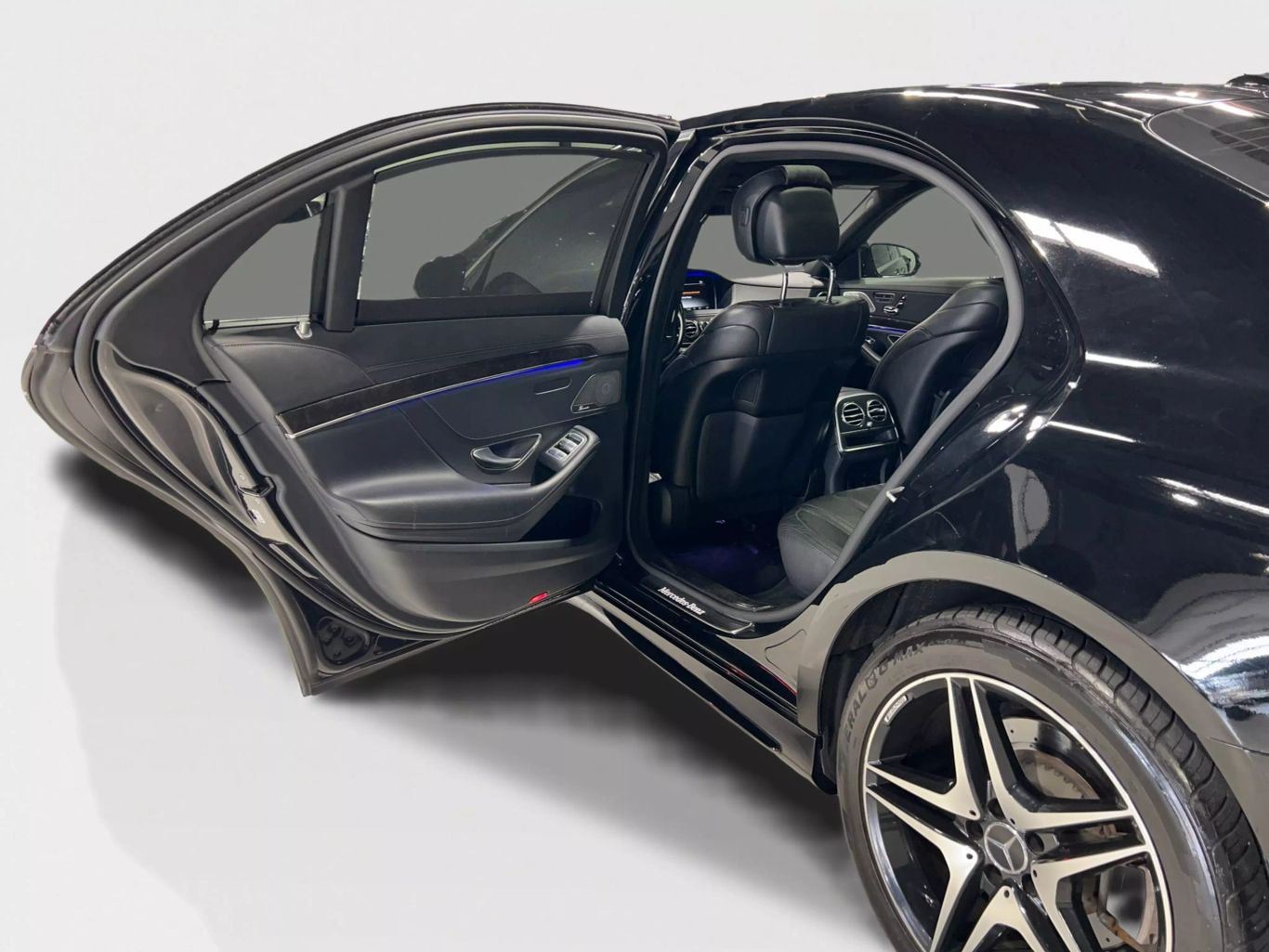 2015 MERCEDES-BENZ S-CLASS SEDAN V8, TT, 4.7L S 550 4MATIC SEDAN 4D
