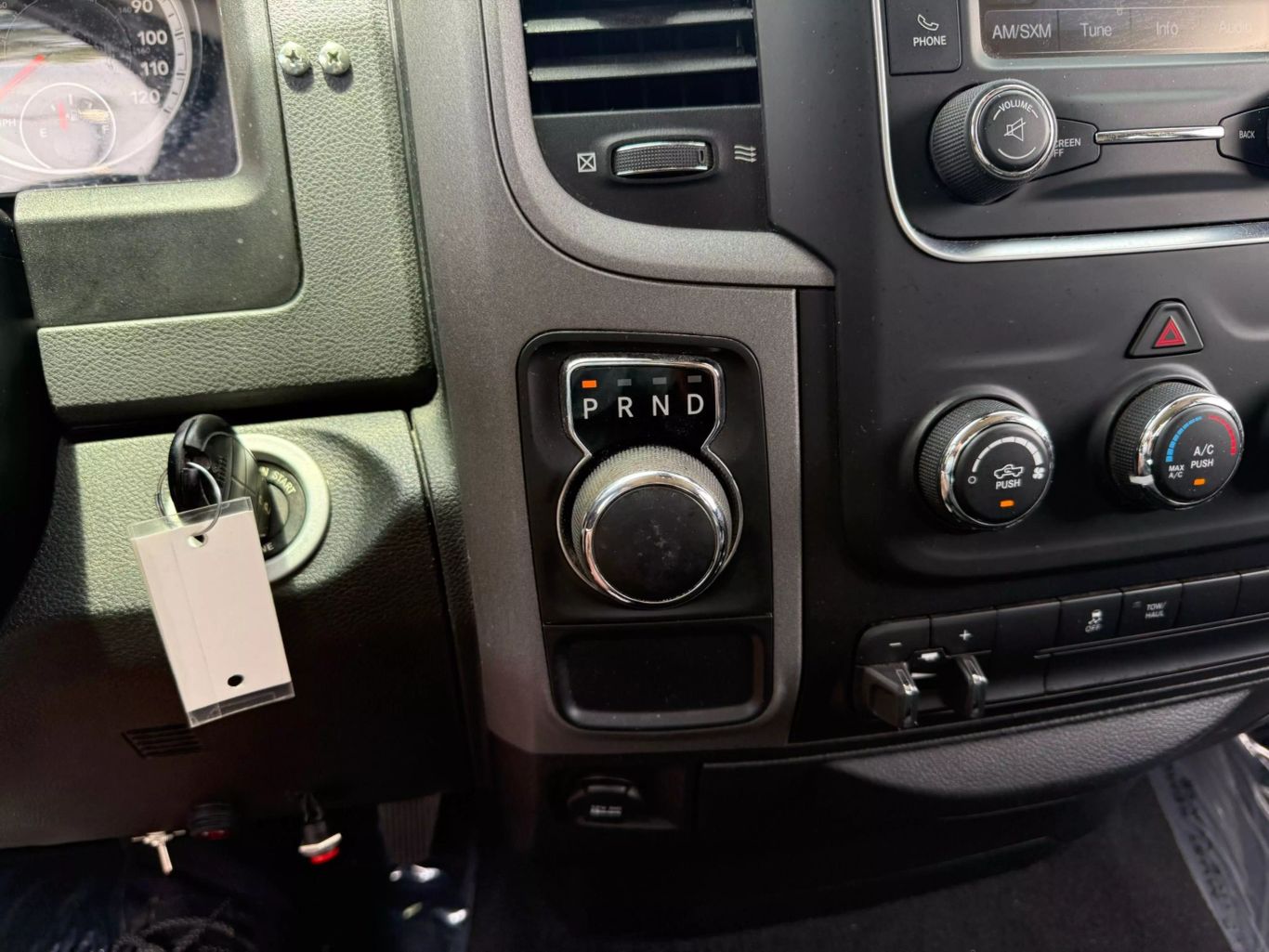 2014 RAM RAM 1500 PICKUP V8 5.7L GASOLINE QUAD CAB EXPRESS 5.7L V8