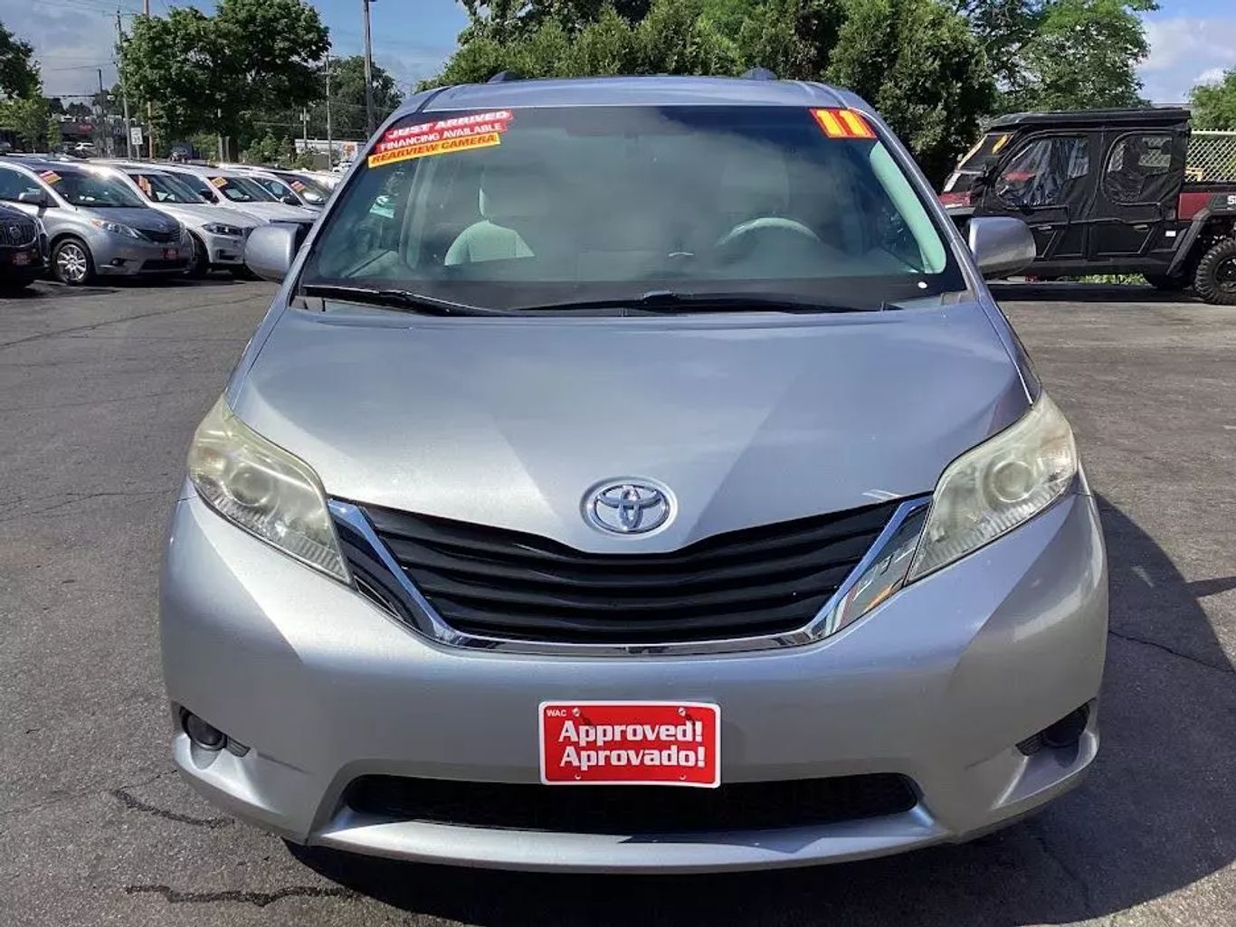 2011 Toyota Sienna - Image 4