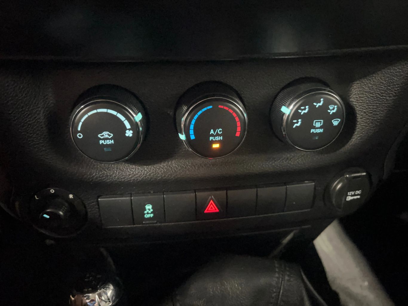 2012 JEEP WRANGLER SUV V6, 3.6 LITER UNLIMITED SPORT SUV 4D