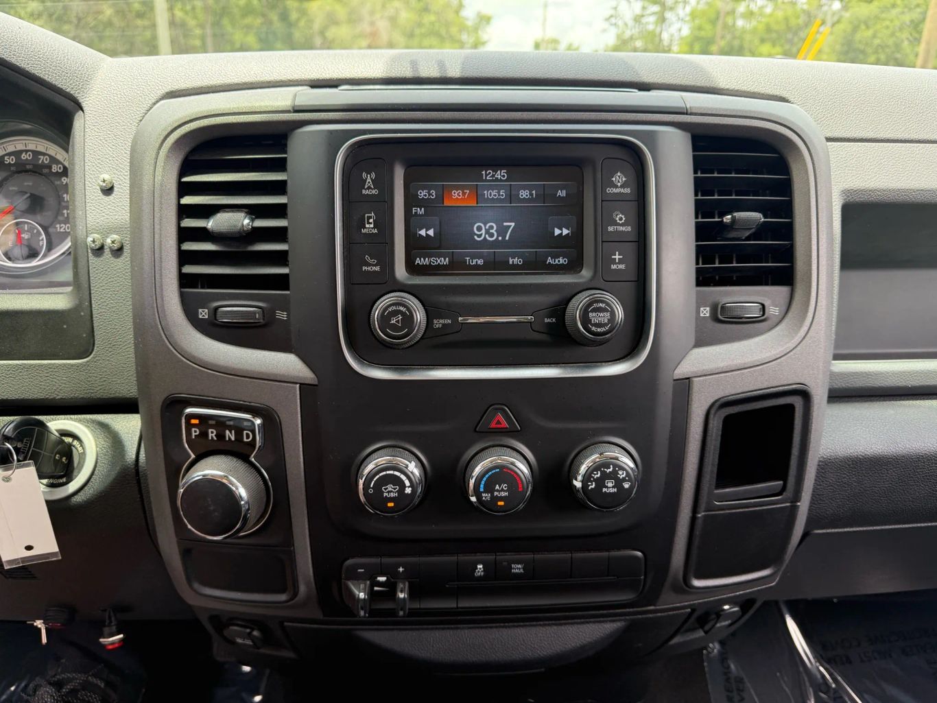 2014 RAM RAM 1500 PICKUP V8 5.7L GASOLINE QUAD CAB EXPRESS 5.7L V8