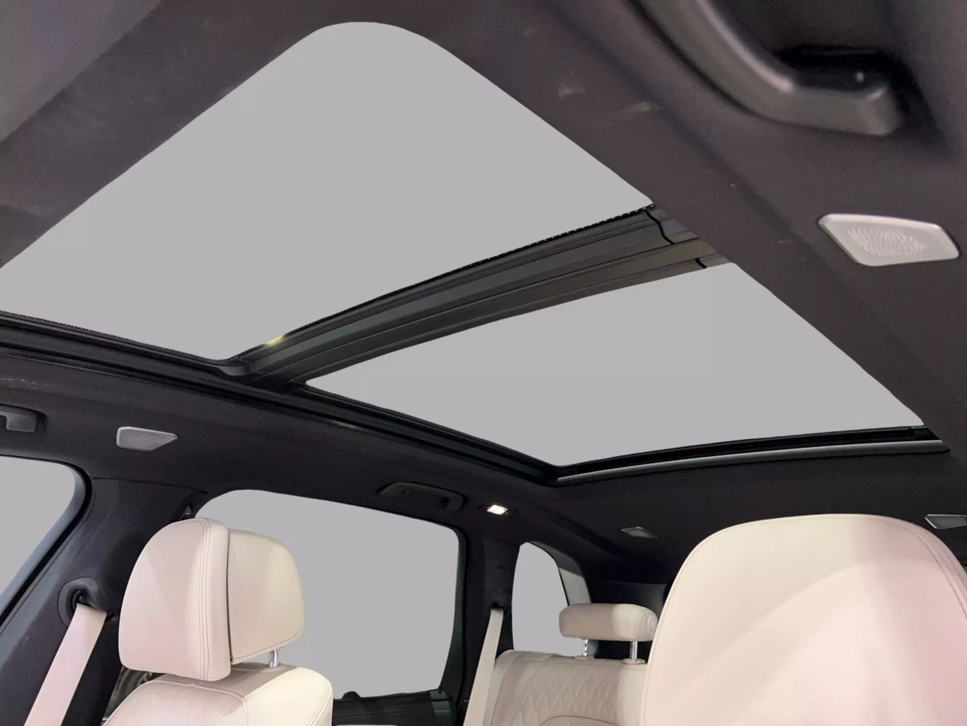 2024 BMW X5 SUV V8, TWIN TURBO, 4.4 LITER M60I SPORT UTILITY 4D