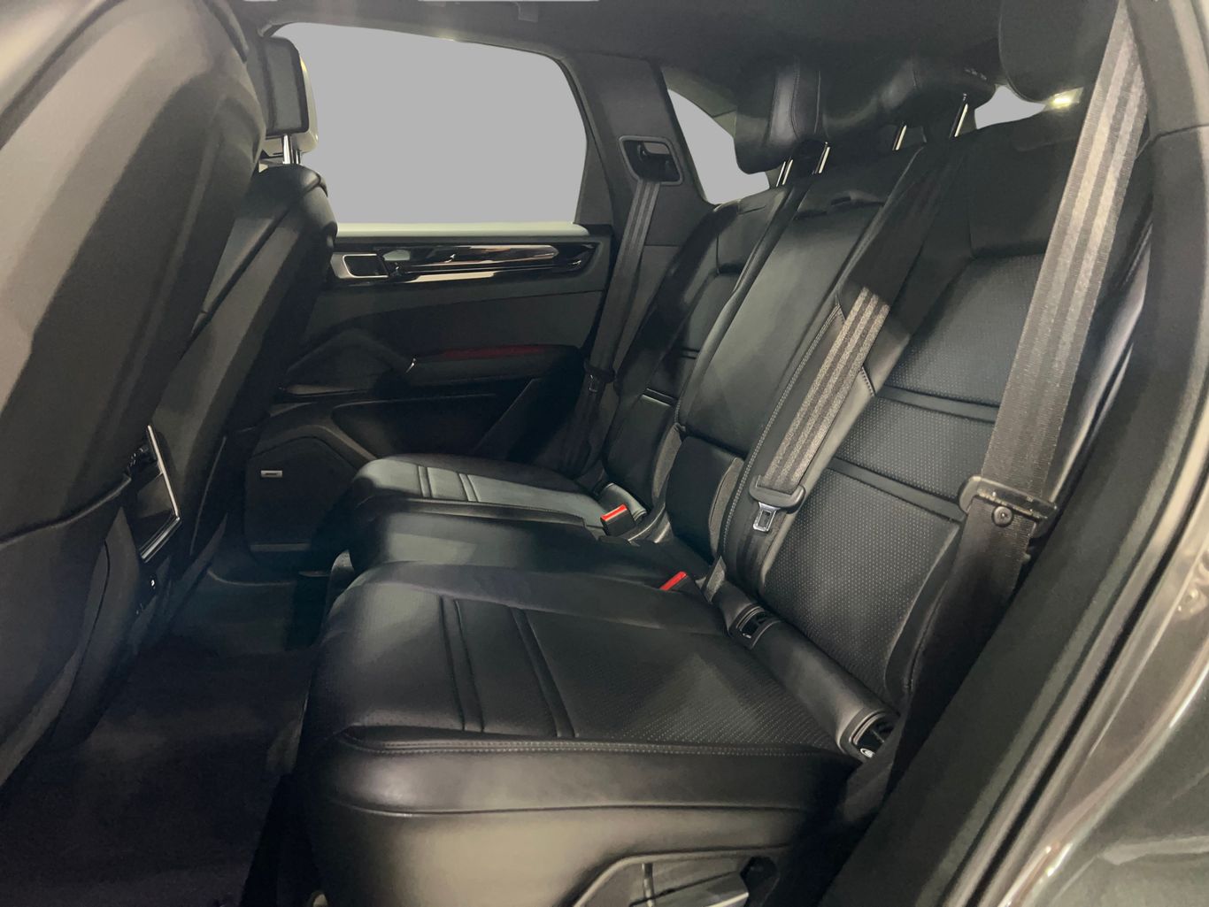 2021 PORSCHE CAYENNE SUV V6, TURBO, 3.0 LITER SPORT UTILITY 4D