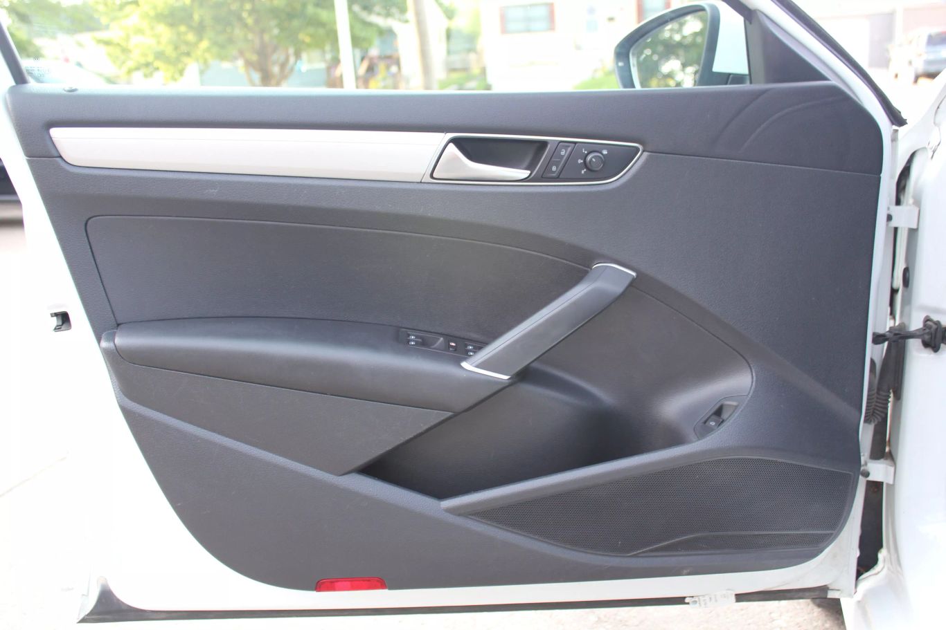 2018 Volkswagen Passat 2.0t R-line Sedan 4d - Image 17