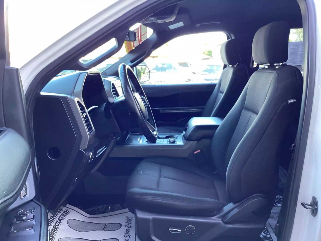 2019 Ford Expedition Max - Image 11