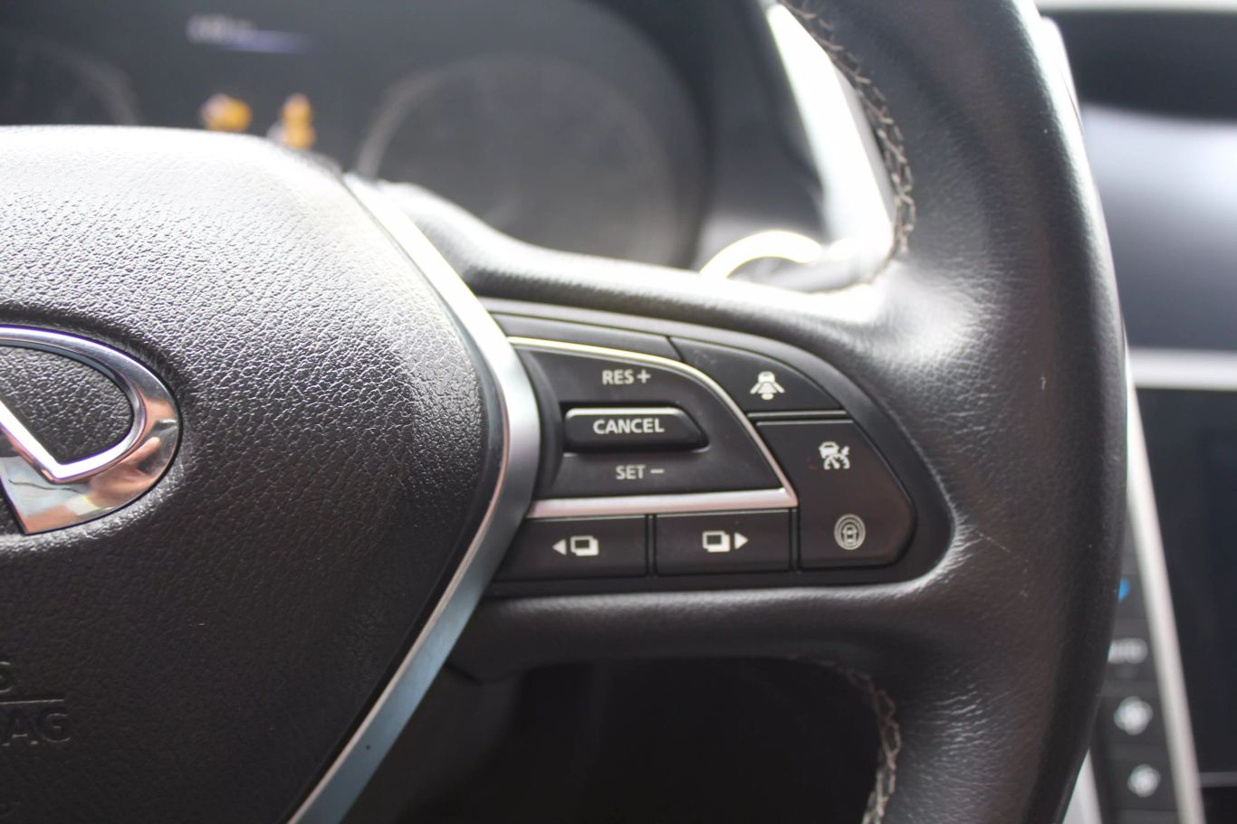 2021 Infiniti Q50 Luxe Sedan 4d - Image 20