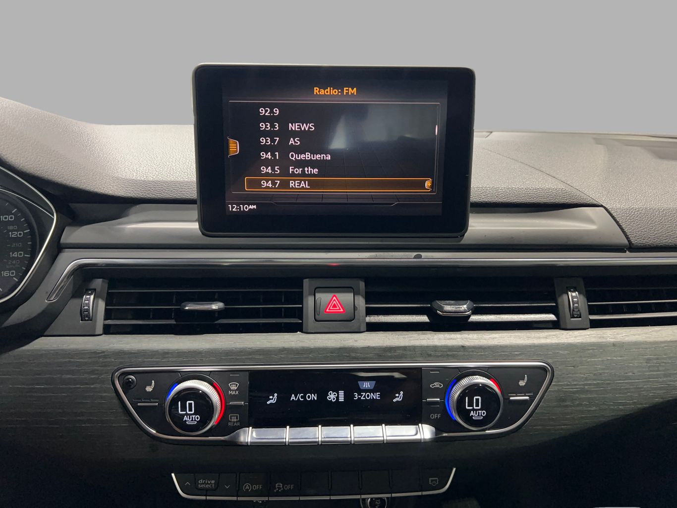 2018 AUDI A4 SEDAN 4-CYL, TURBO, 2.0 LITER ULTRA PREMIUM SEDAN 4D