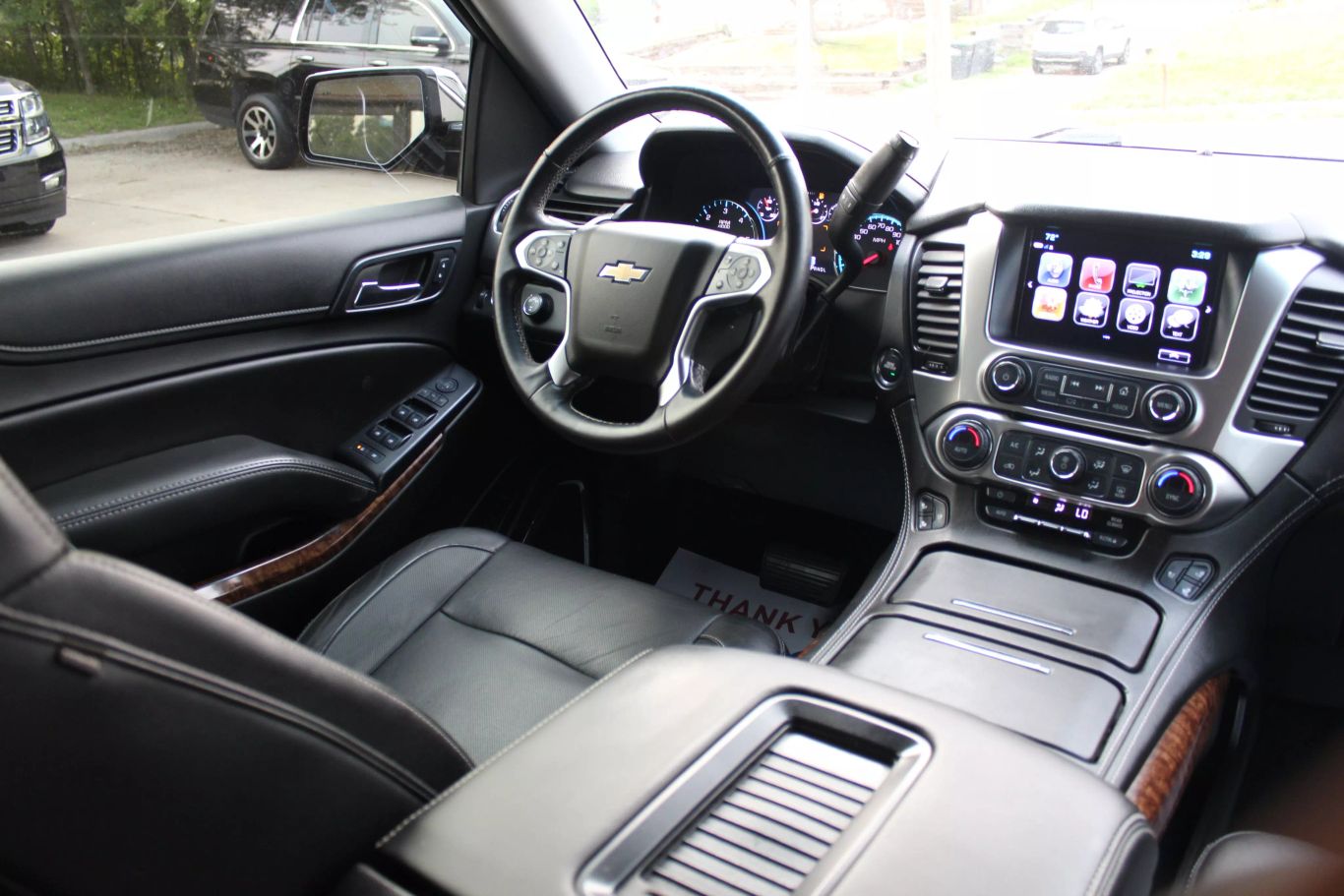 2017 Chevrolet Suburban Premier Sport Utility 4d - Image 12