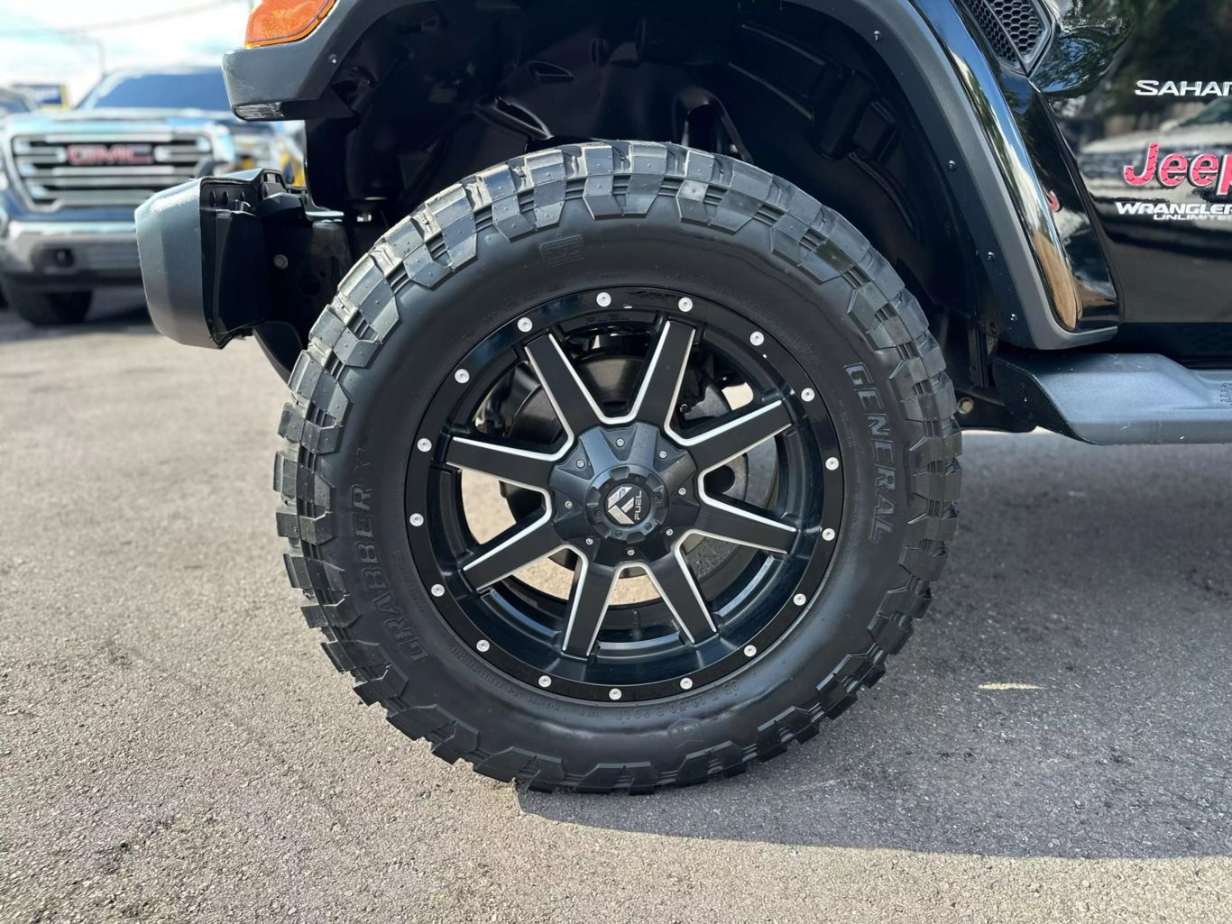 2018 JEEP WRANGLER UNLIMITED SUV 4-CYL, TURBO, 2.0 LITER ALL NEW SAHARA SPORT UTILITY 4D - Tampa Motor Cars