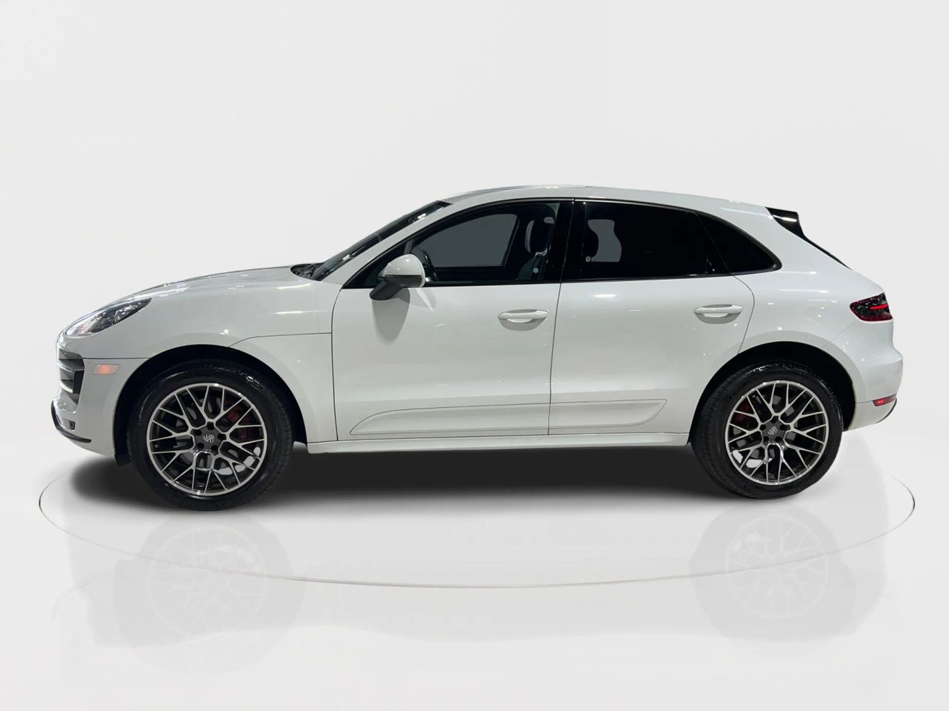 2015 PORSCHE MACAN SUV V6, TWIN TURBO, 3.6 LITER TURBO SPORT UTILITY 4D