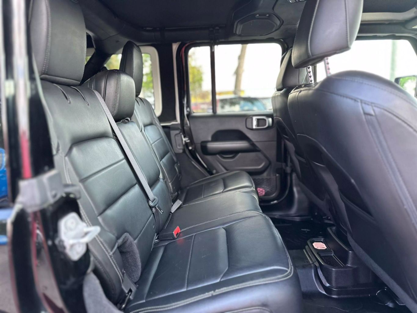 2018 JEEP WRANGLER UNLIMITED SUV 4-CYL, TURBO, 2.0 LITER ALL NEW SAHARA SPORT UTILITY 4D - Tampa Motor Cars