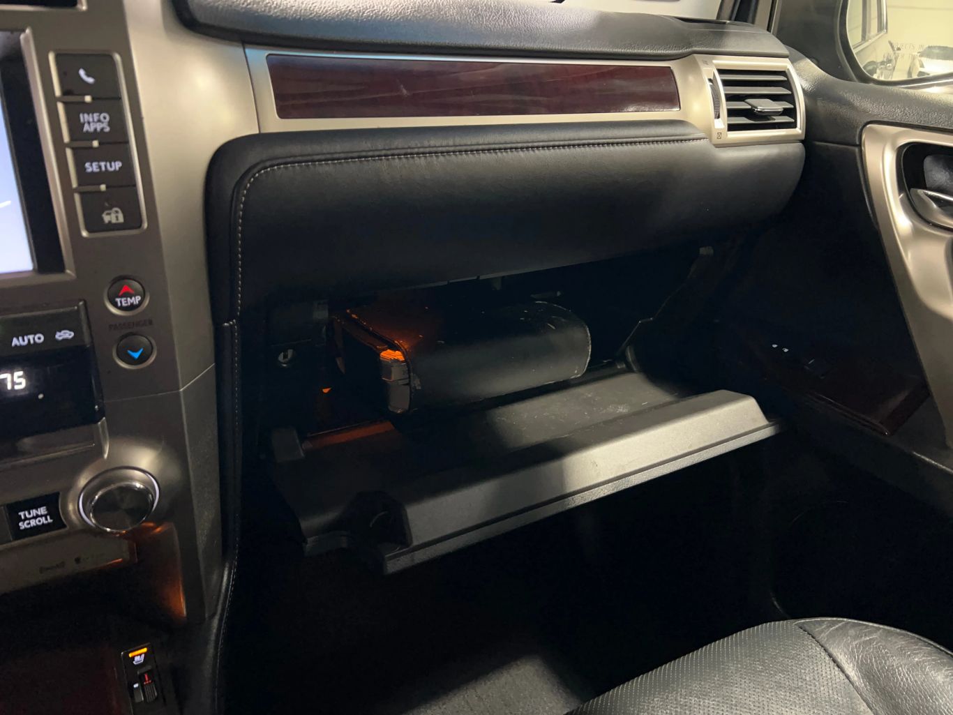 2017 LEXUS GX SUV V8, 4.6 LITER GX 460 SPORT UTILITY 4D