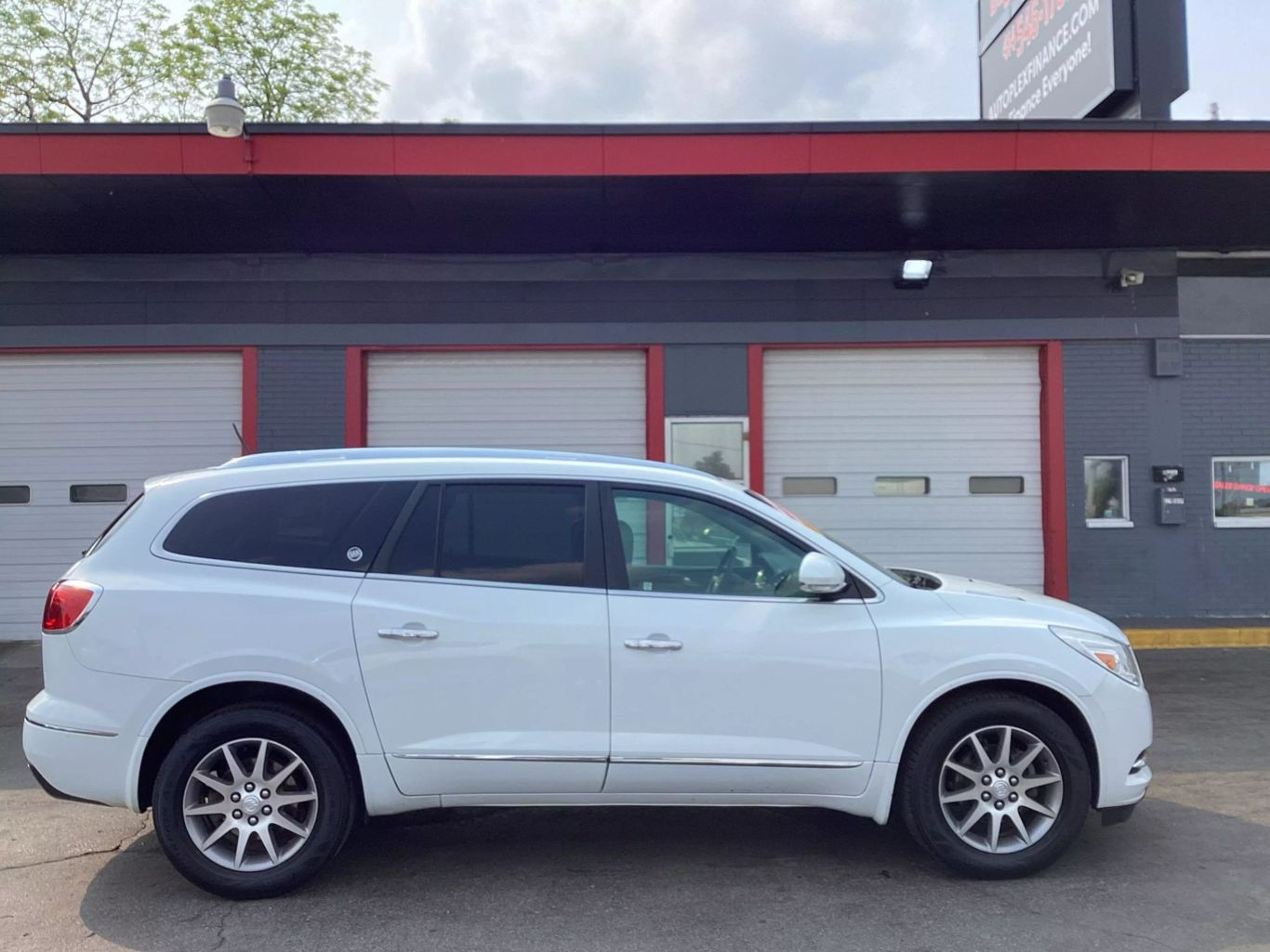 2016 Buick Enclave - Image 1