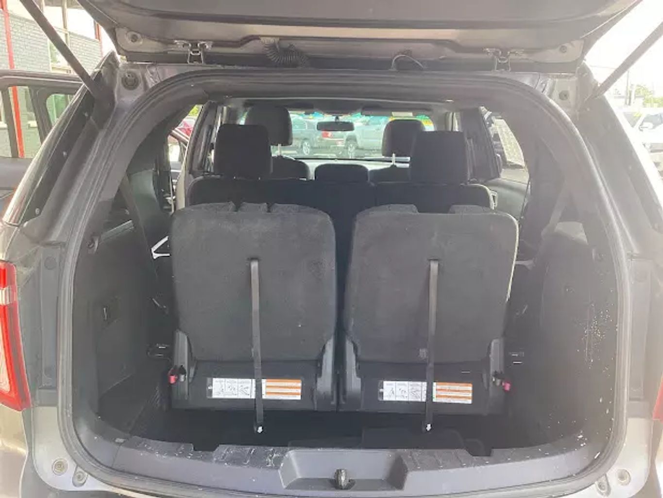 2011 Ford Explorer - Image 13