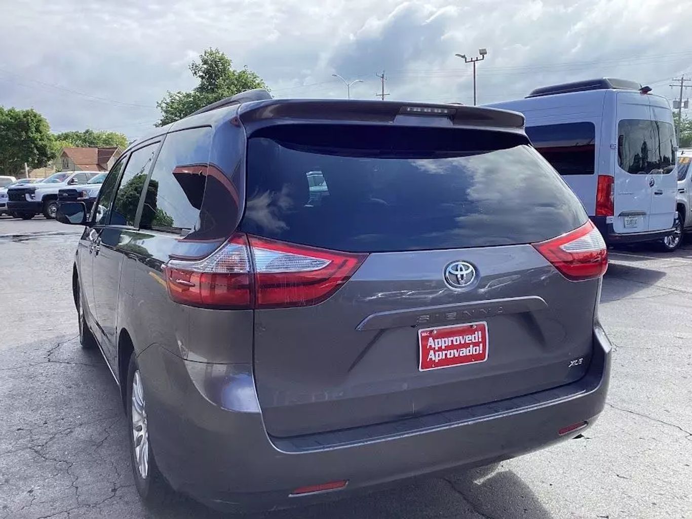 2015 Toyota Sienna - Image 8