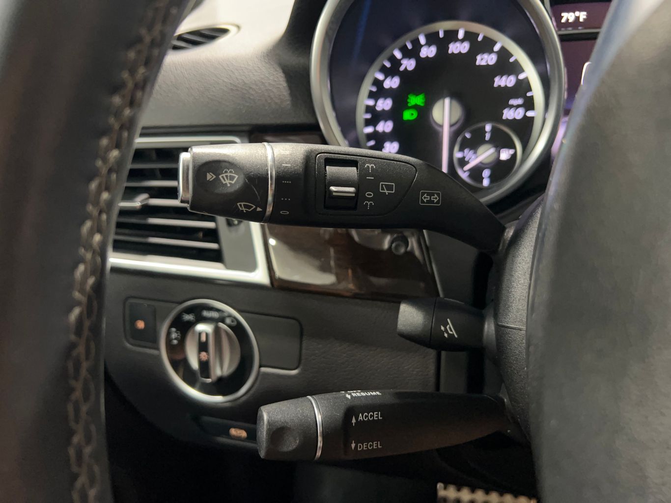 2015 MERCEDES-BENZ M-CLASS SUV V6, 3.5 LITER ML 350 SPORT UTILITY 4D