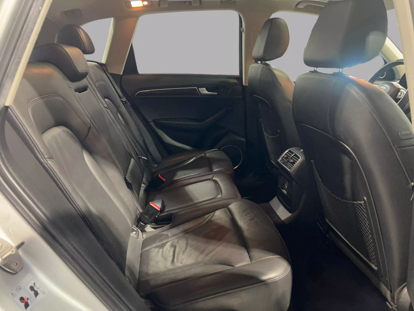 2011 AUDI Q5 SUV V6, 3.2 LITER 3.2 QUATTRO PREMIUM PLUS SPORT UTILITY 4D