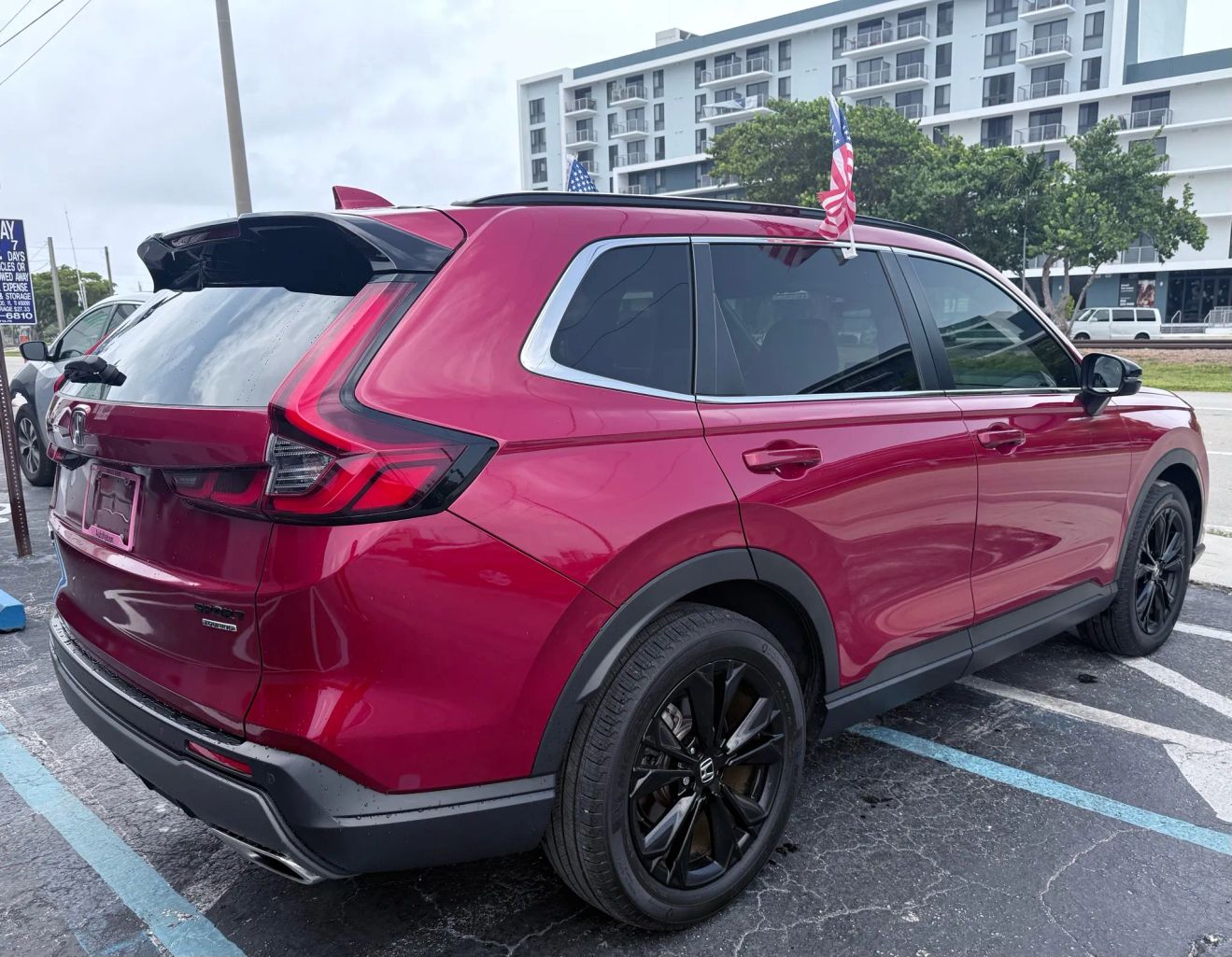 2023 HONDA CR-V HYBRID SUV 4-CYL, HYBRID, 2.0 LITER SPORT TOURING SPORT UTILITY 4D