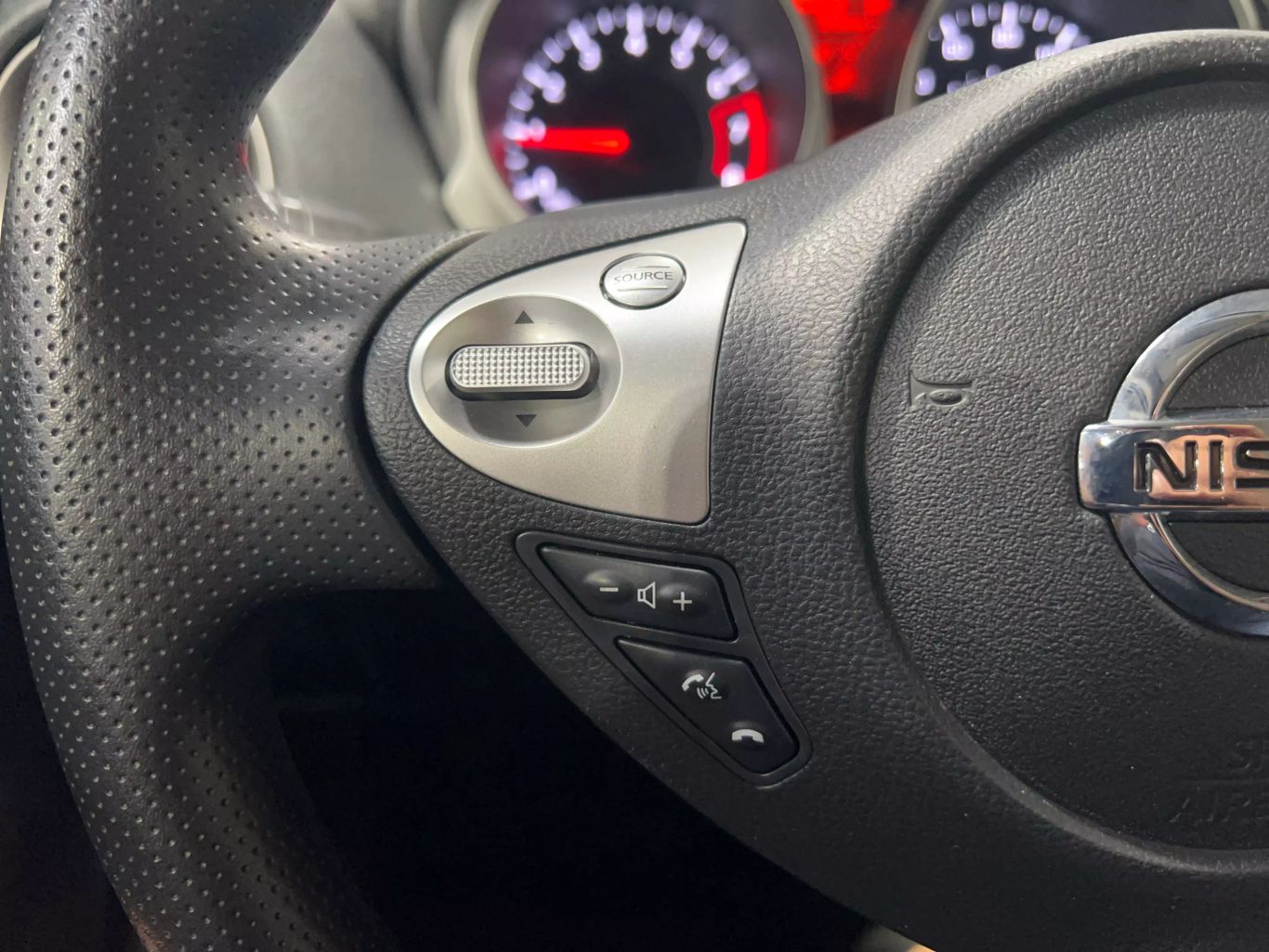 2013 NISSAN JUKE SUV 4-CYL, TURBO, 1.6 LITER S SPORT UTILITY 4D