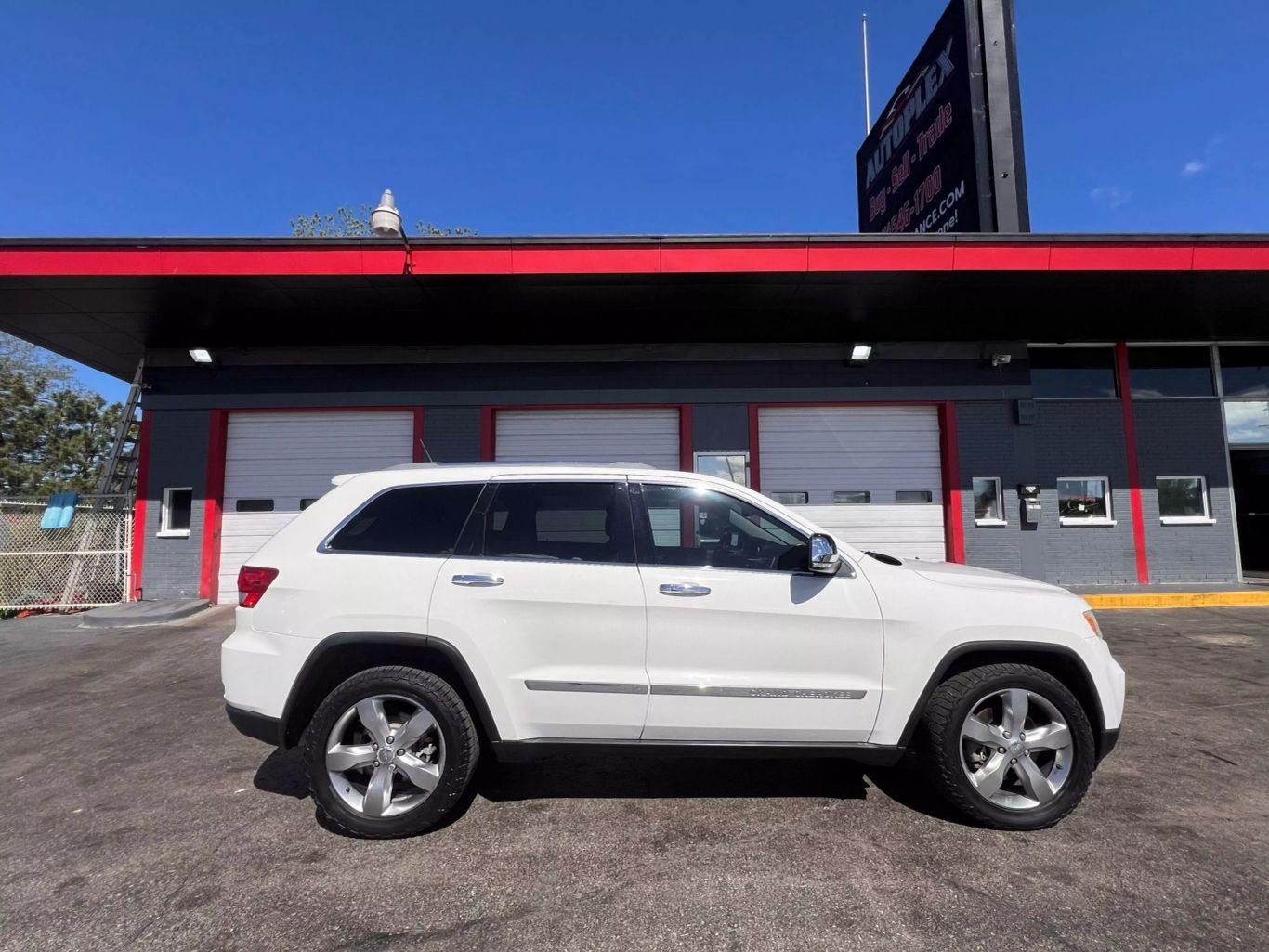 2011 Jeep Grand Cherokee - Image 1