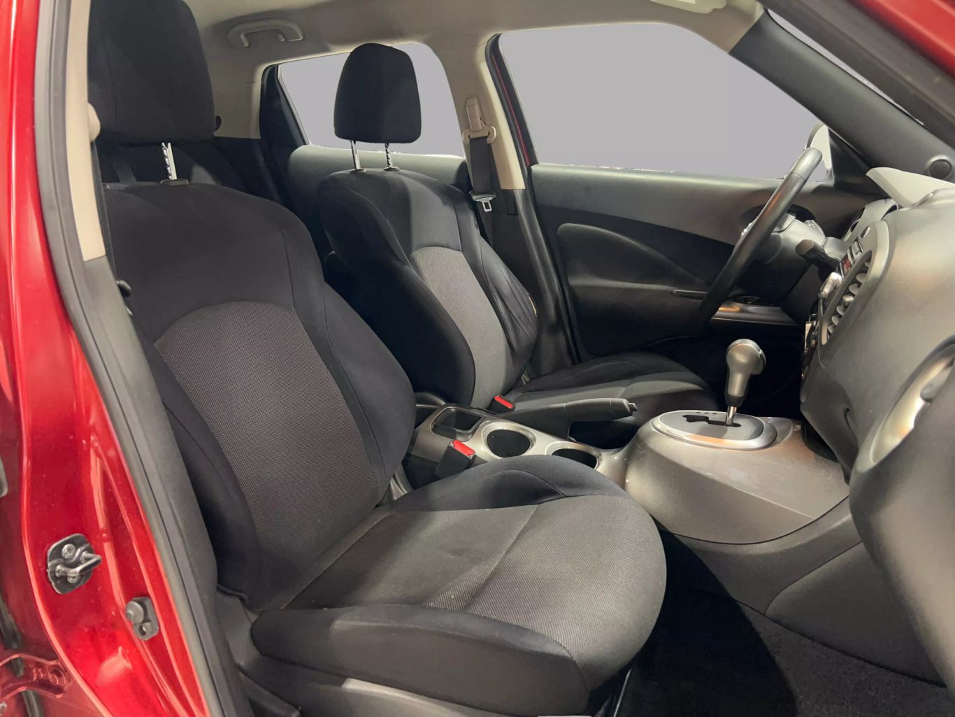 2013 NISSAN JUKE SUV 4-CYL, TURBO, 1.6 LITER S SPORT UTILITY 4D