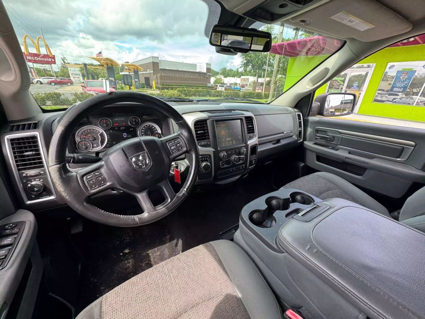 2016 RAM 1500 CREW CAB PICKUP V8, HEMI, 5.7 LITER SLT PICKUP 4D 5 1/2 FT